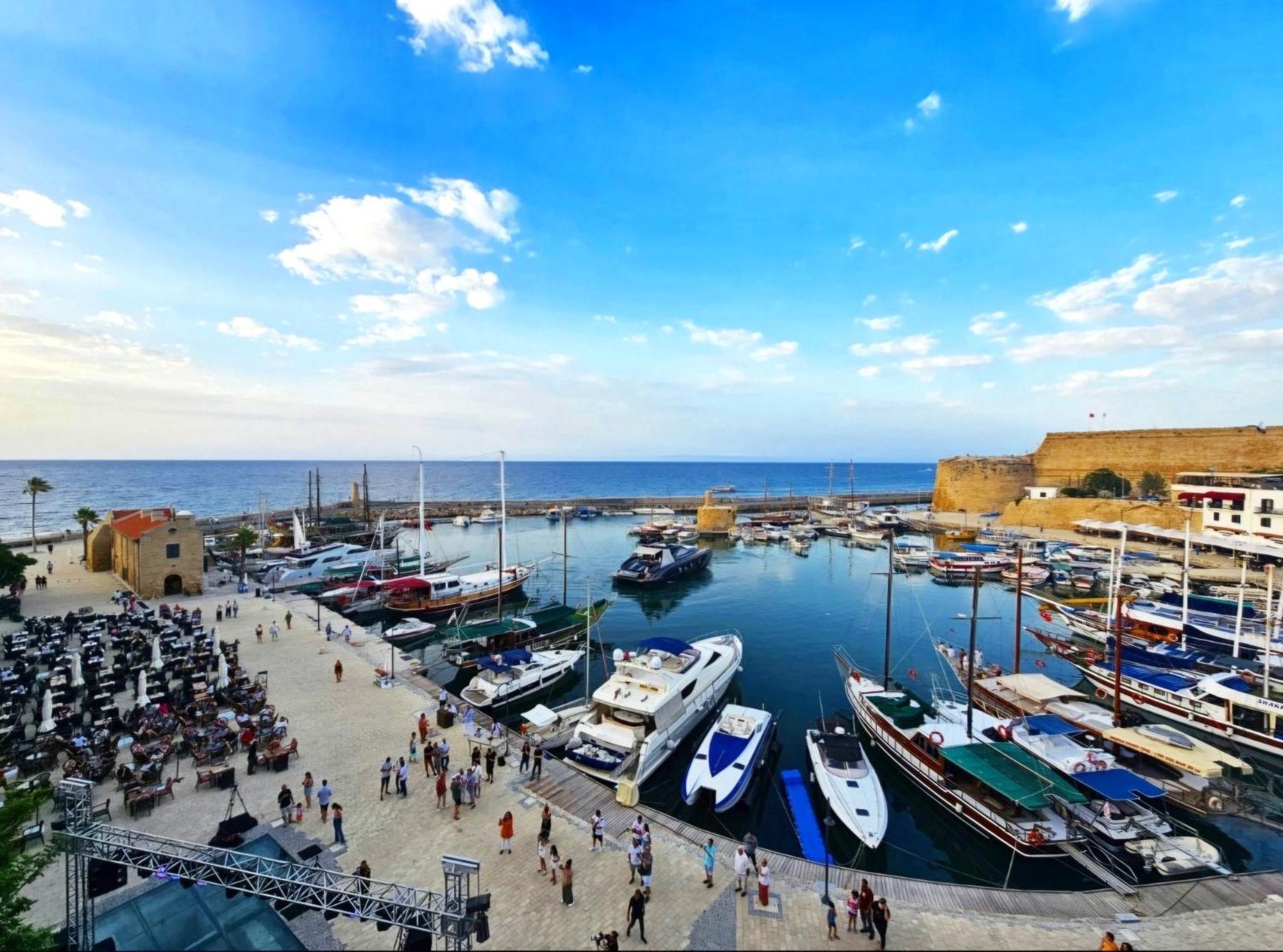 Cyprus Harbour Suites Kyrenia  Exterior foto
