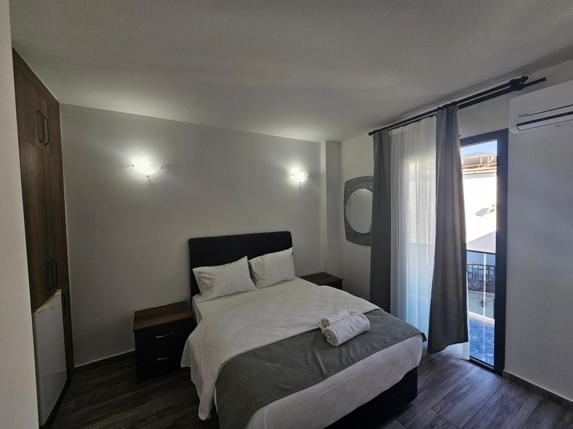 Cyprus Harbour Suites Kyrenia  Exterior foto