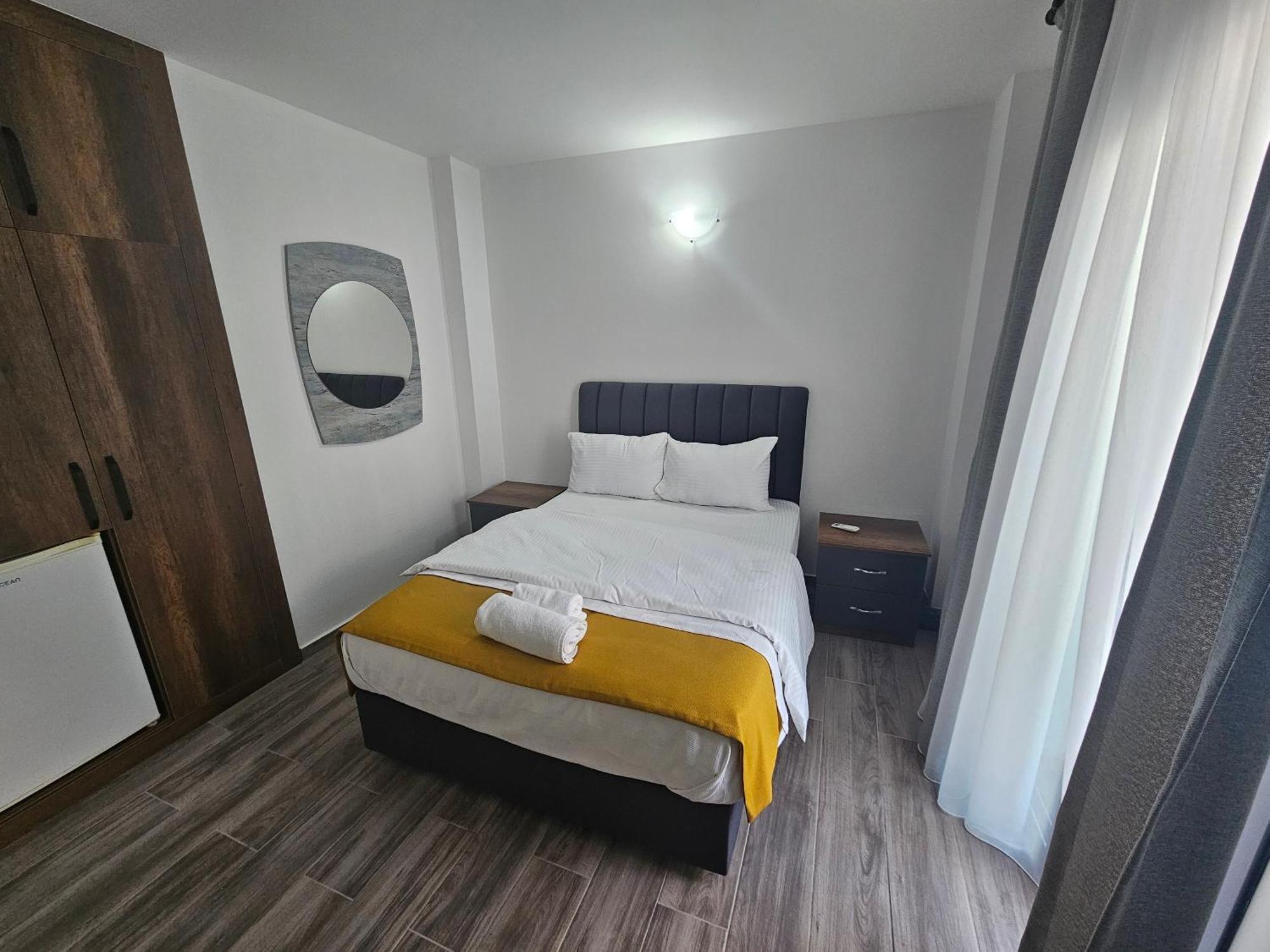 Cyprus Harbour Suites Kyrenia  Exterior foto