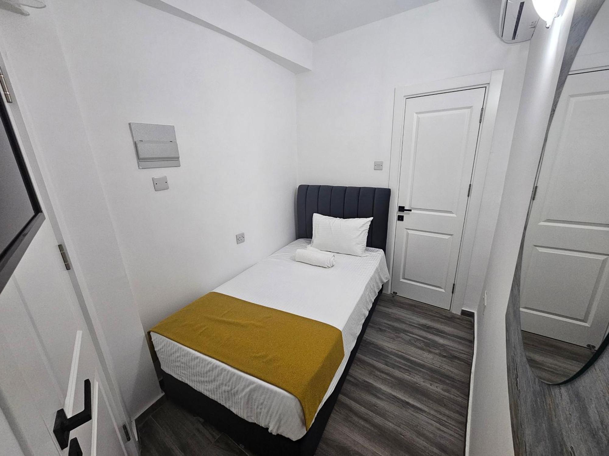 Cyprus Harbour Suites Kyrenia  Exterior foto