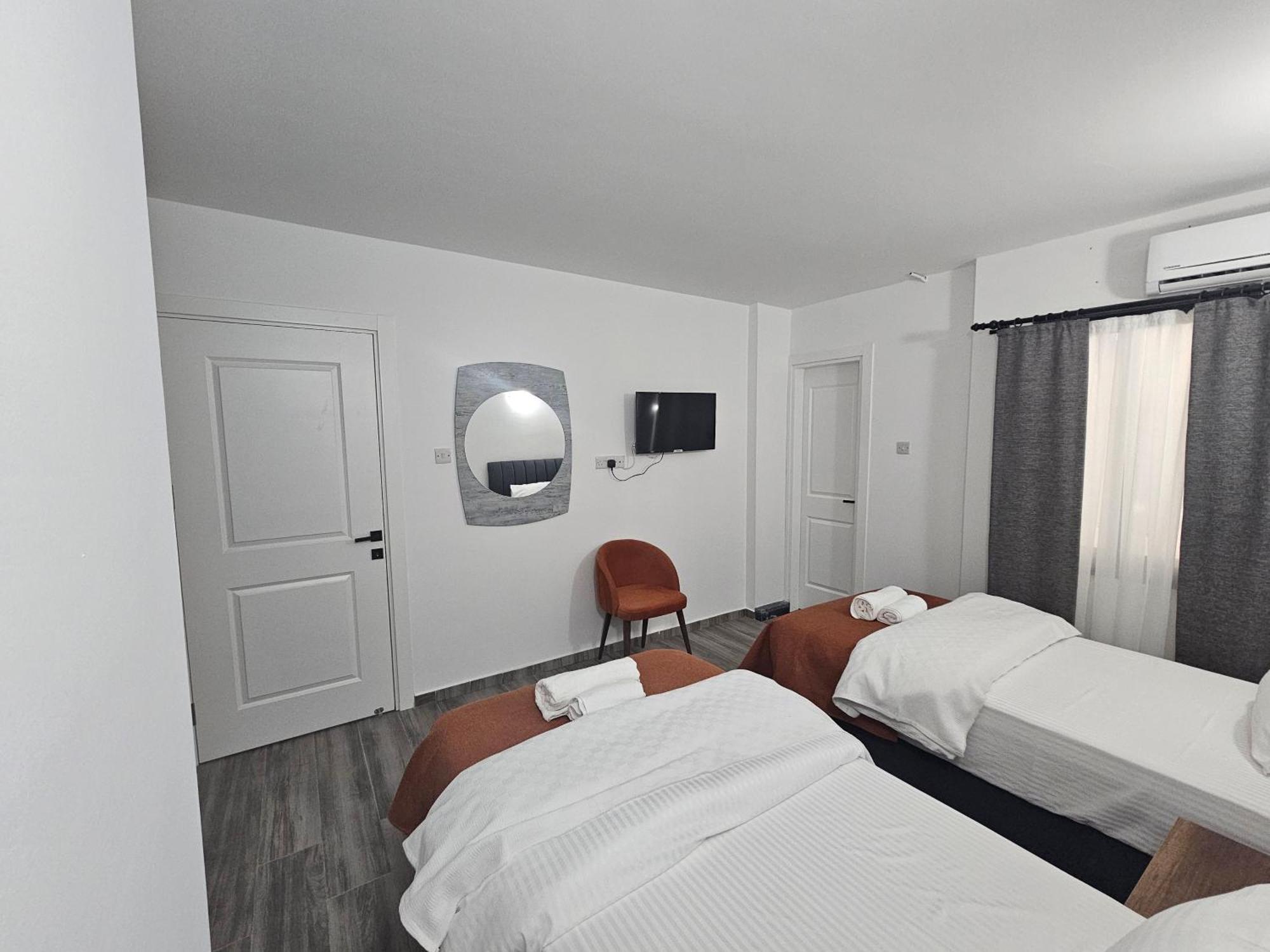 Cyprus Harbour Suites Kyrenia  Exterior foto